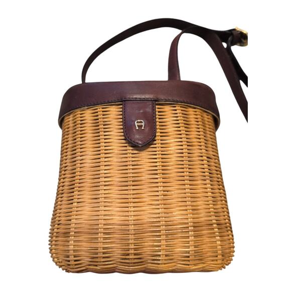Vintage Etienne Aigner Wicker Basket Purse Leather Top Excellent - Picture 2 of 6